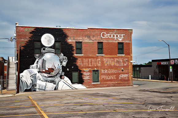 Cosmic Reflections on Third Street