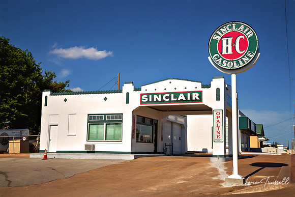 Sinclair on the Mother Road