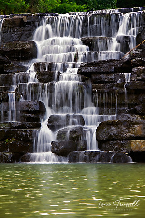 Devil's Den Falls